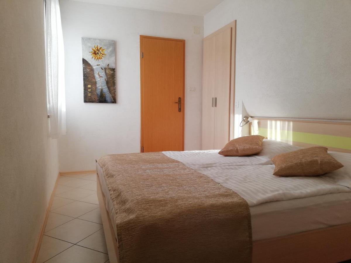 Apartments With A Parking Space Rabac, Labin - 13151 מראה חיצוני תמונה